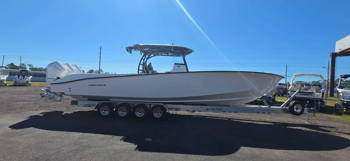 2026 Cape horn 39XS