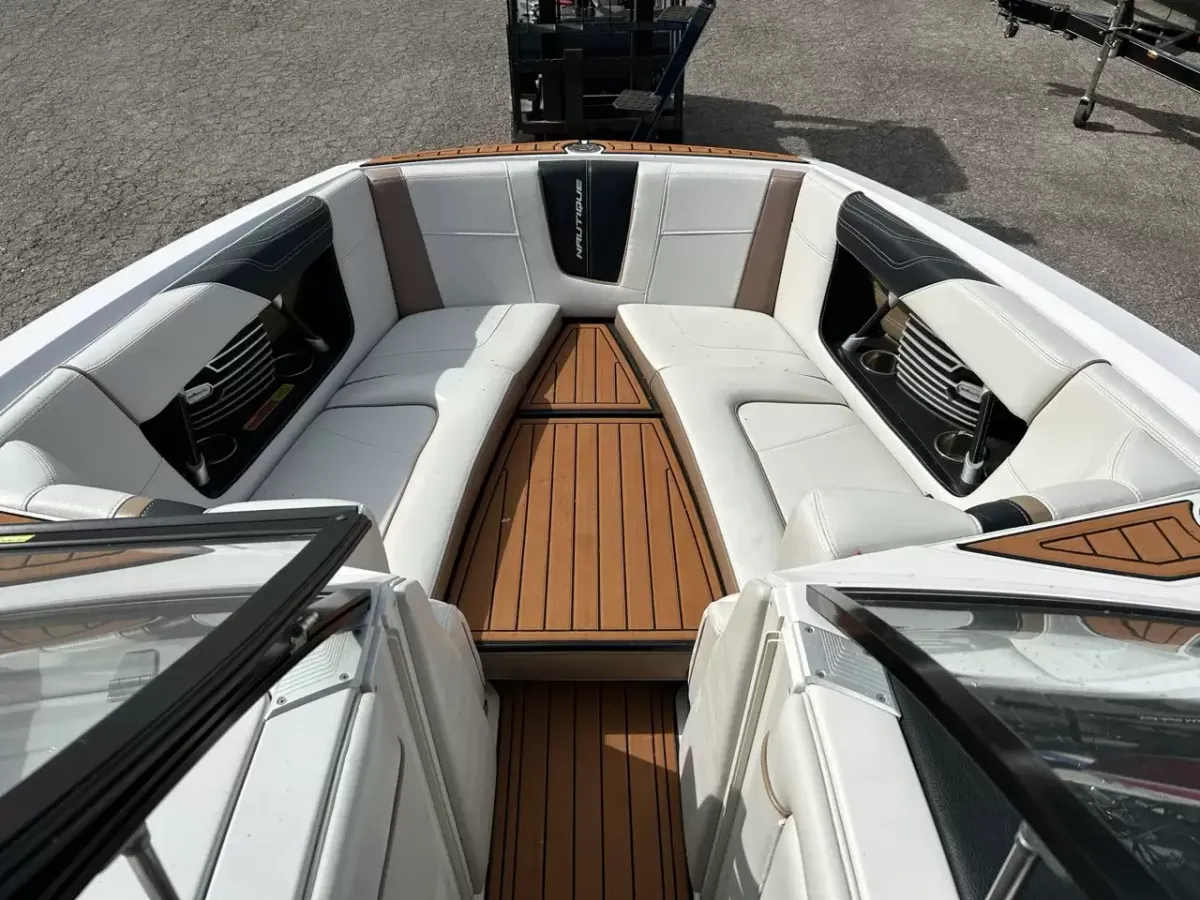 dummy-boat-img