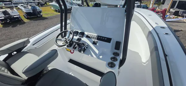 2027 Cape horn 31T
