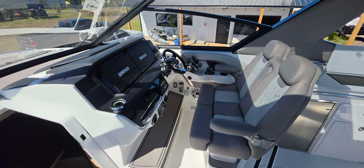 2027 Hurricane SD3200