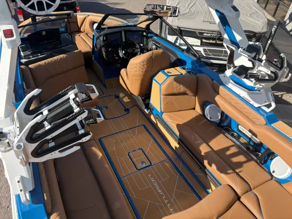 boat-detail-slider-thumb-5