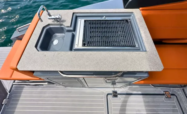 2023 Cruisers Yachts 34 GLS - OB SOUTH BEACH detail image 5