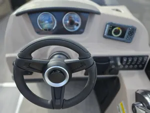 Boat Thumbnail 8