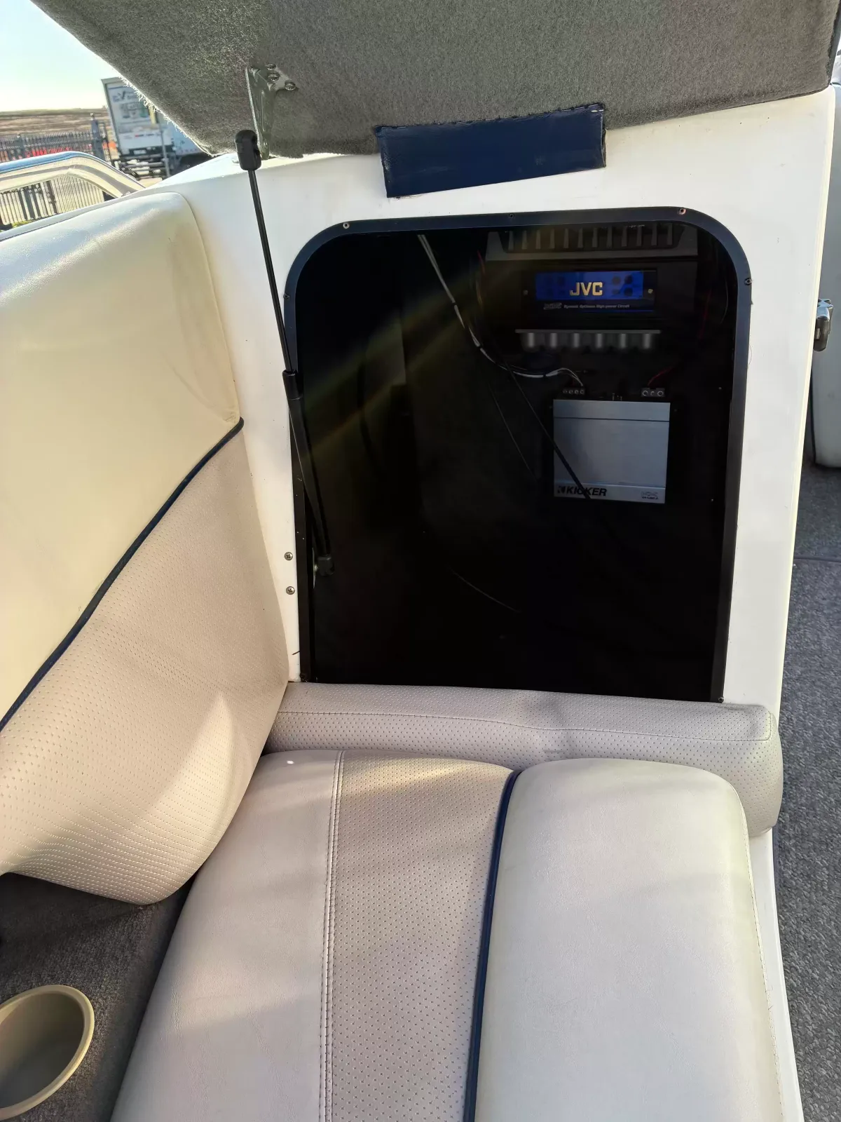 2002 Malibu 22 SUNSETTER LSV-24