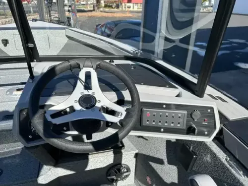  Starcraft Fishmaster 196 DC-15