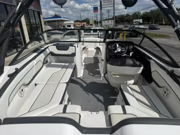2018 Yamaha AR210-9