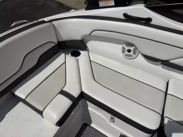 2018 Yamaha AR210-18