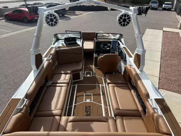 boat-detail-slider-thumb-4