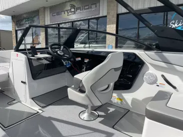2027 Yamaha AR220-9