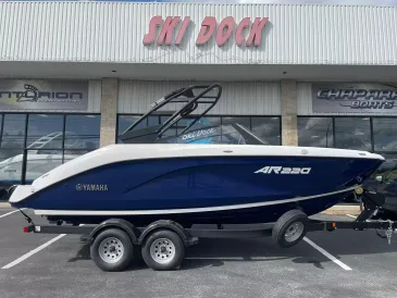 2027 Yamaha AR220-1