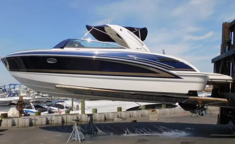 2015 Formula 290 BOWRIDER