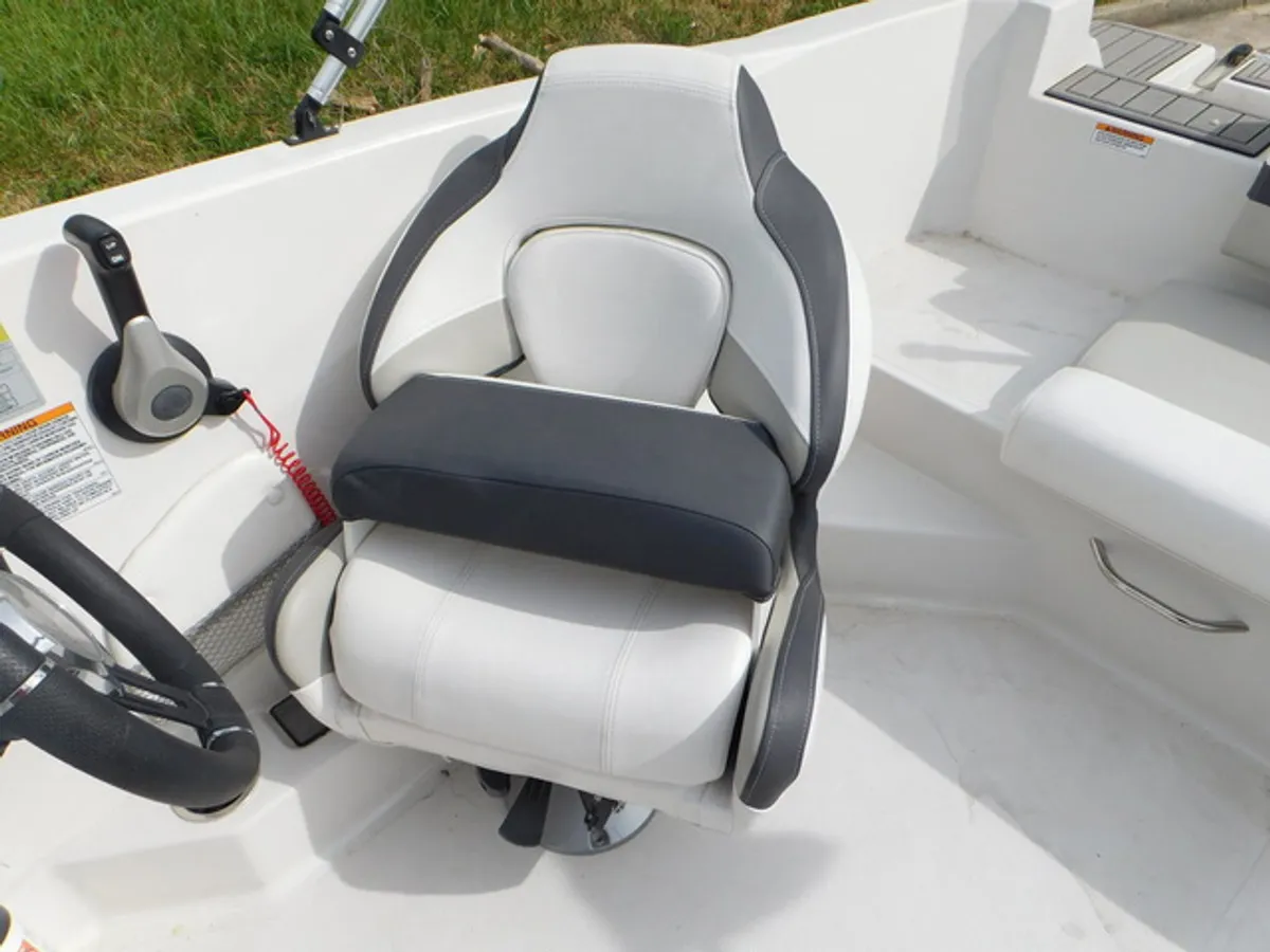 dummy-boat-img