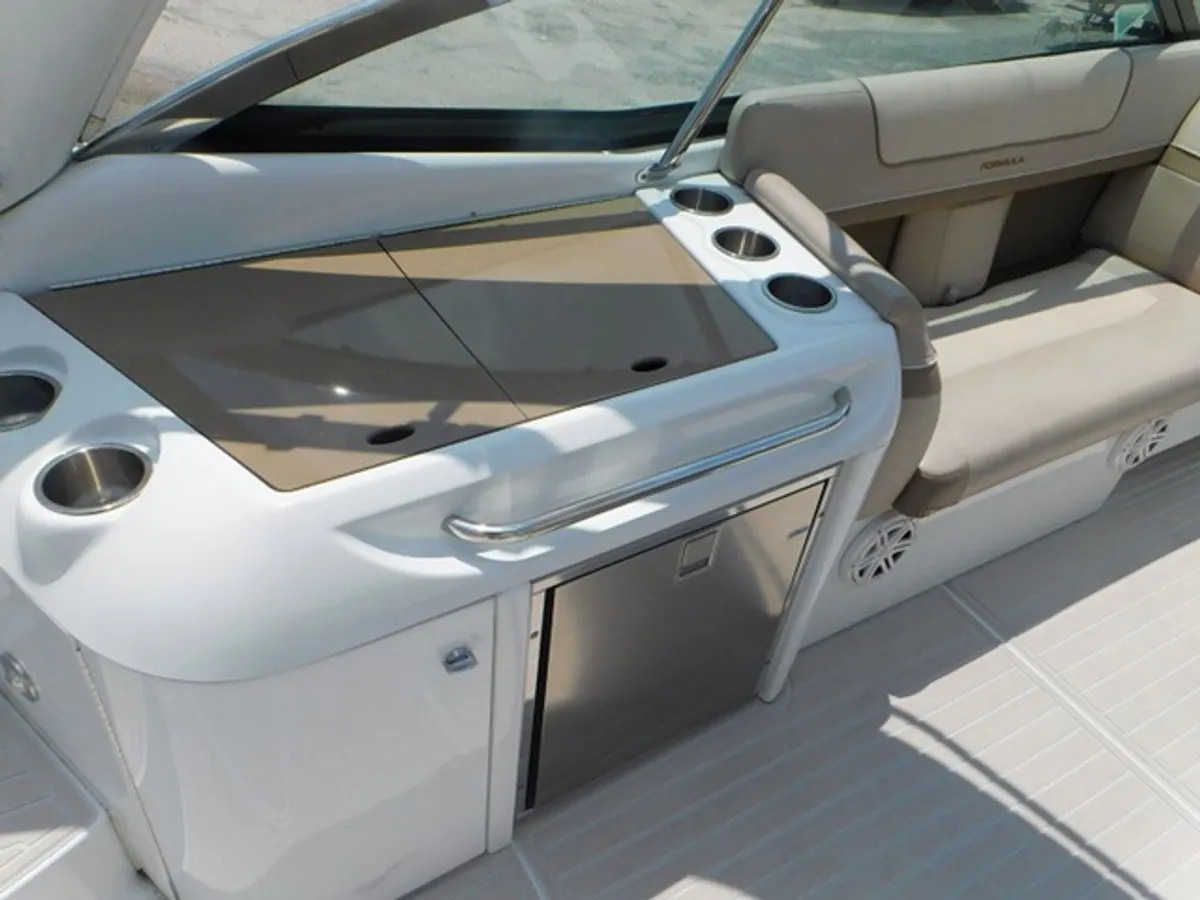 dummy-boat-img