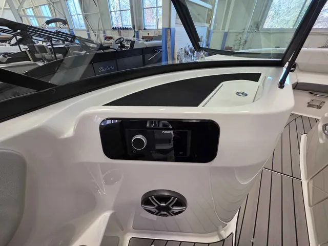 Boat Thumbnail 17