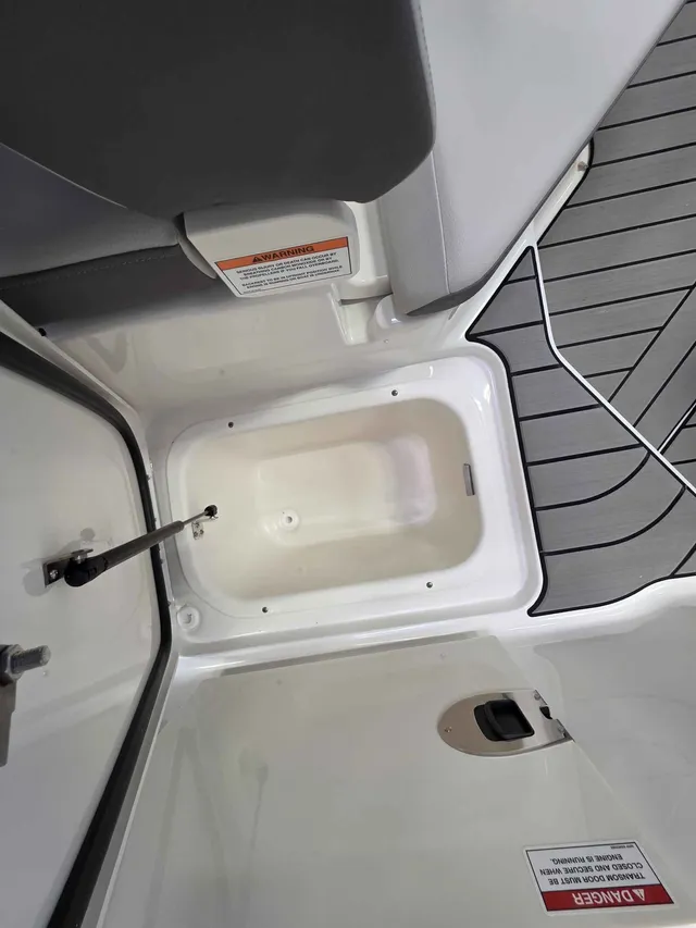 Boat Thumbnail 25
