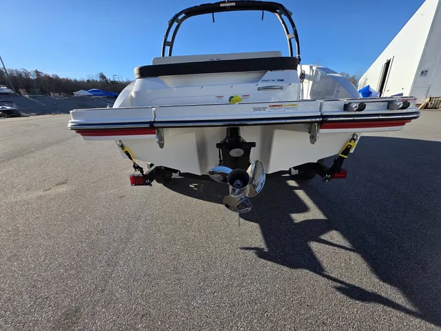Boat Thumbnail 3