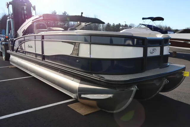 Boat Thumbnail 6