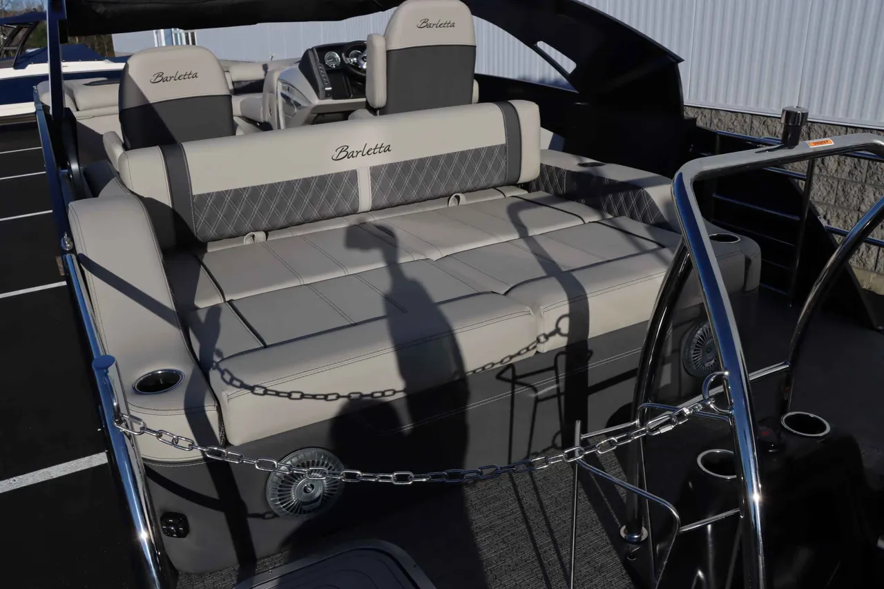 Boat Image 10
