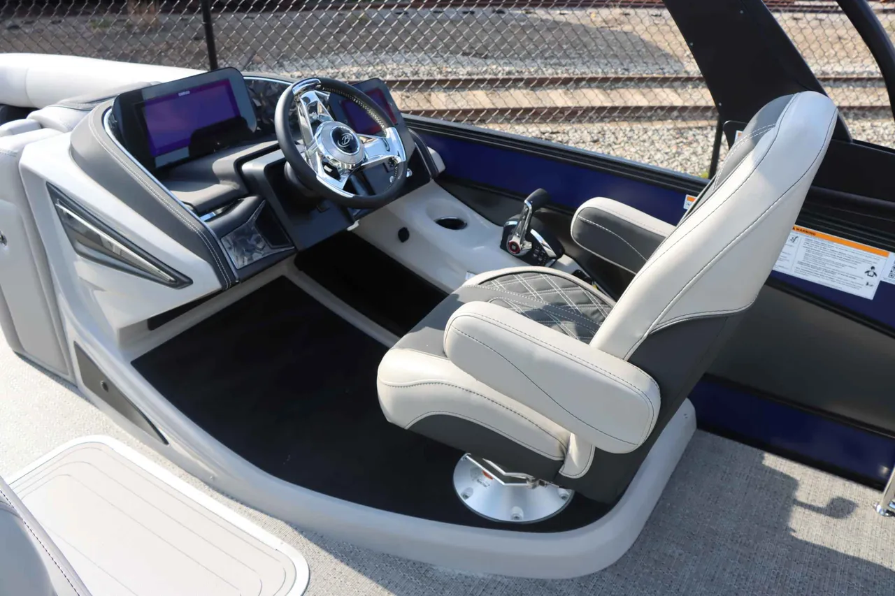 Boat Image 16