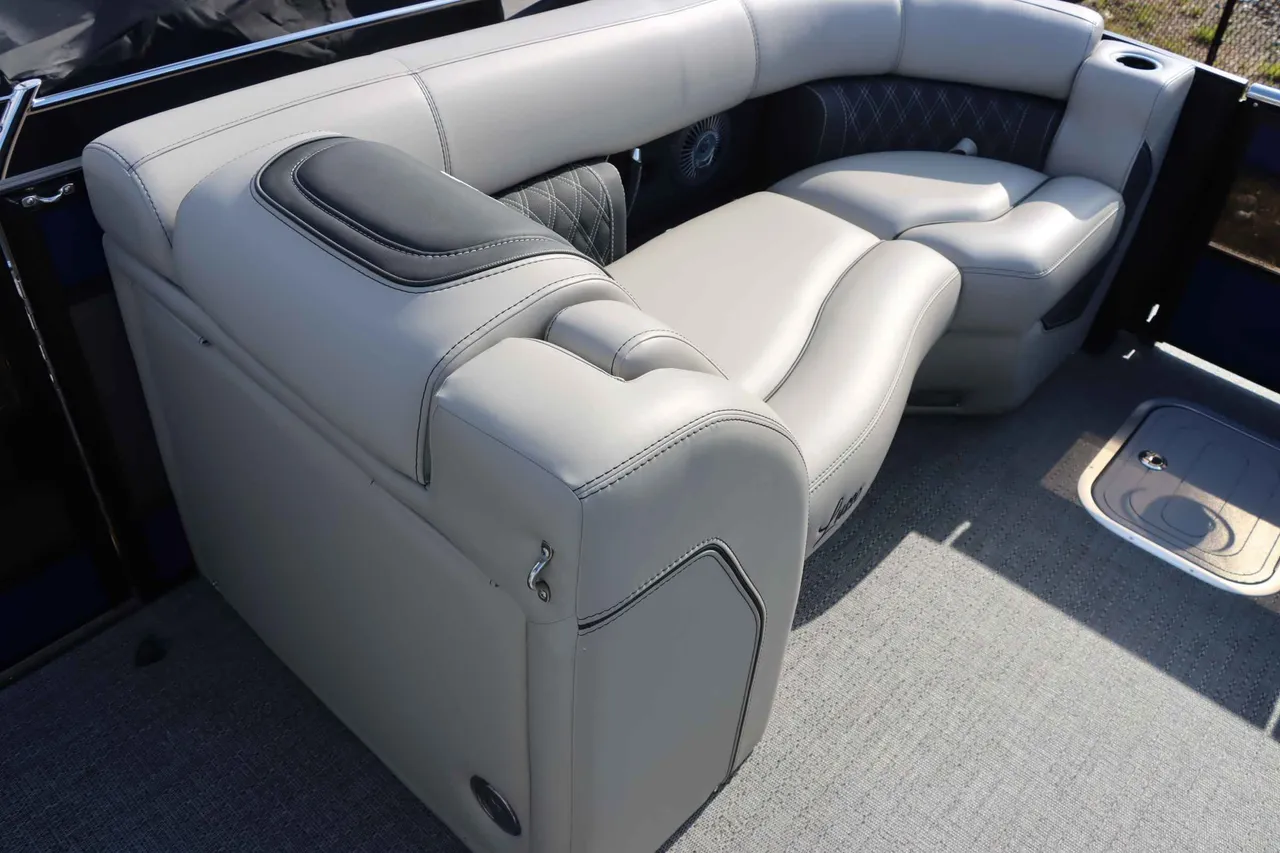Boat Image 18
