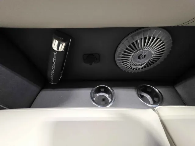 Boat Thumbnail 25