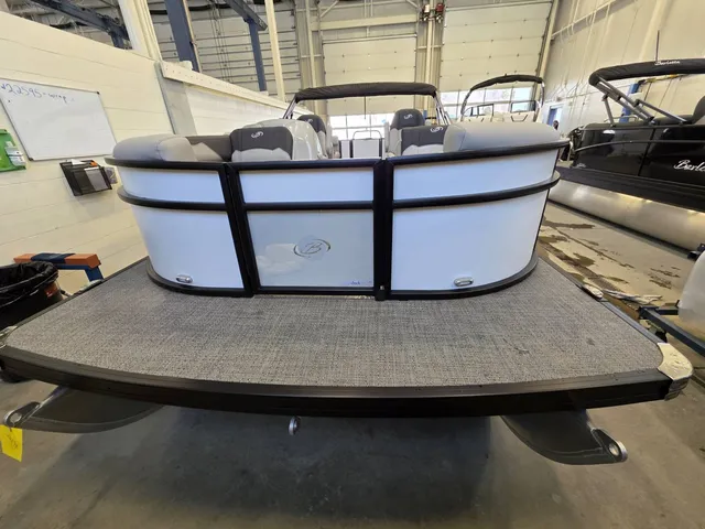 Boat Thumbnail 3