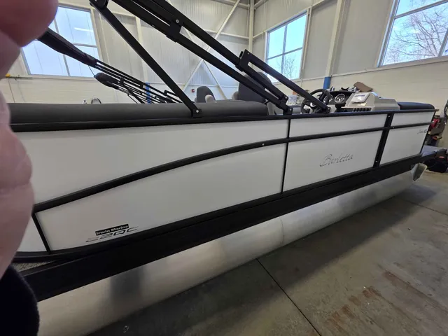 Boat Thumbnail 6