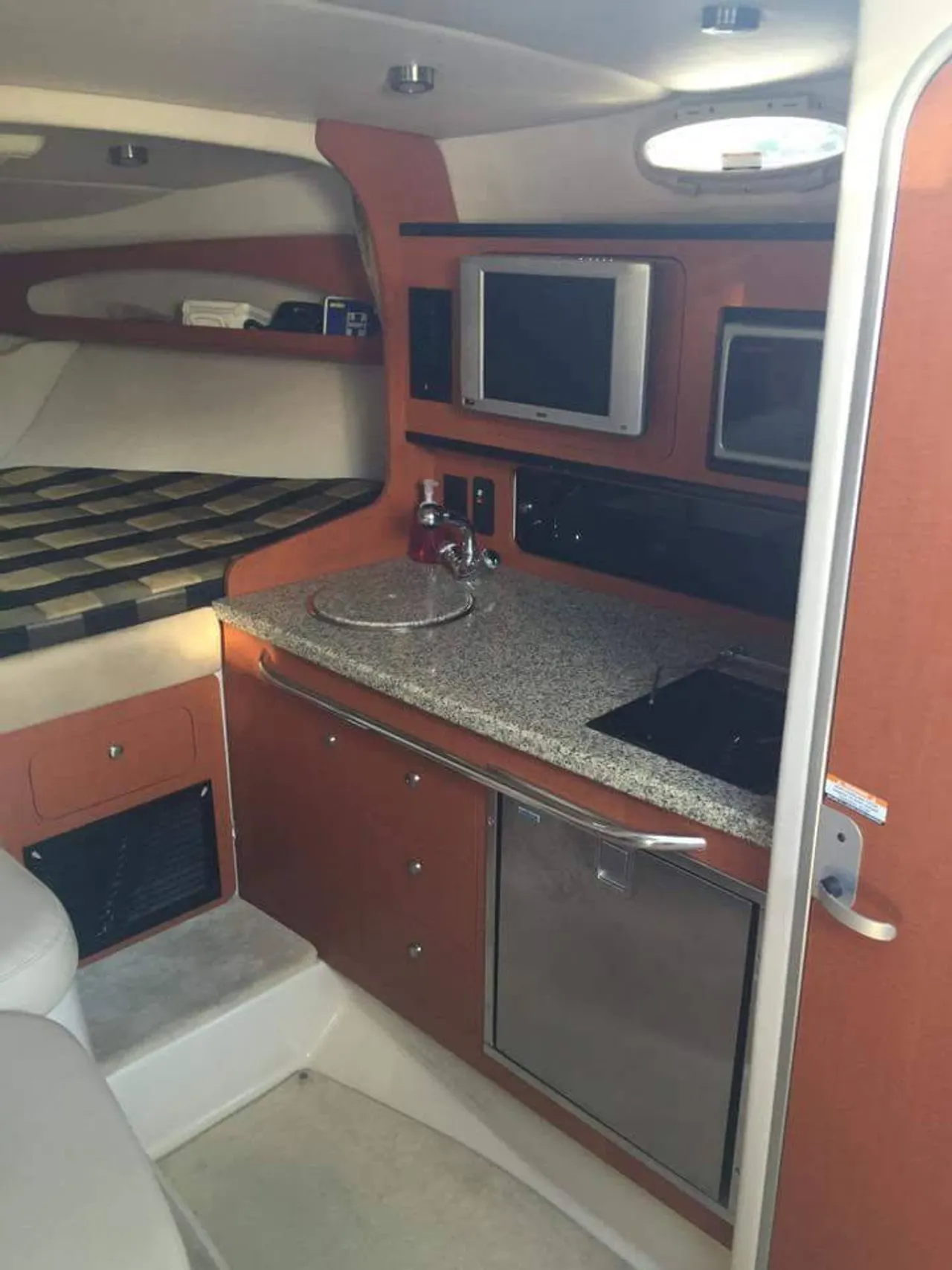 Boat Image 8