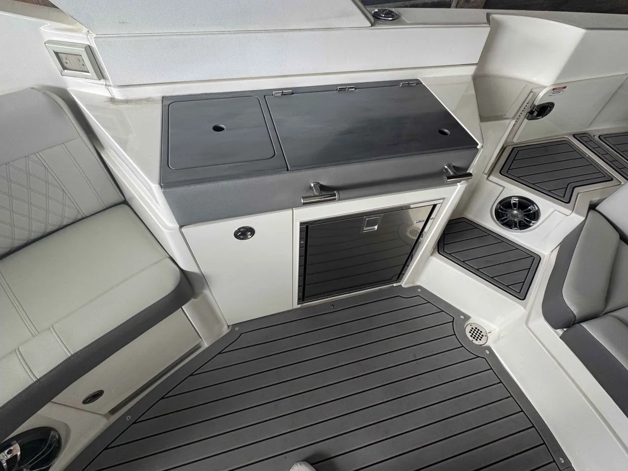 Boat Image 13