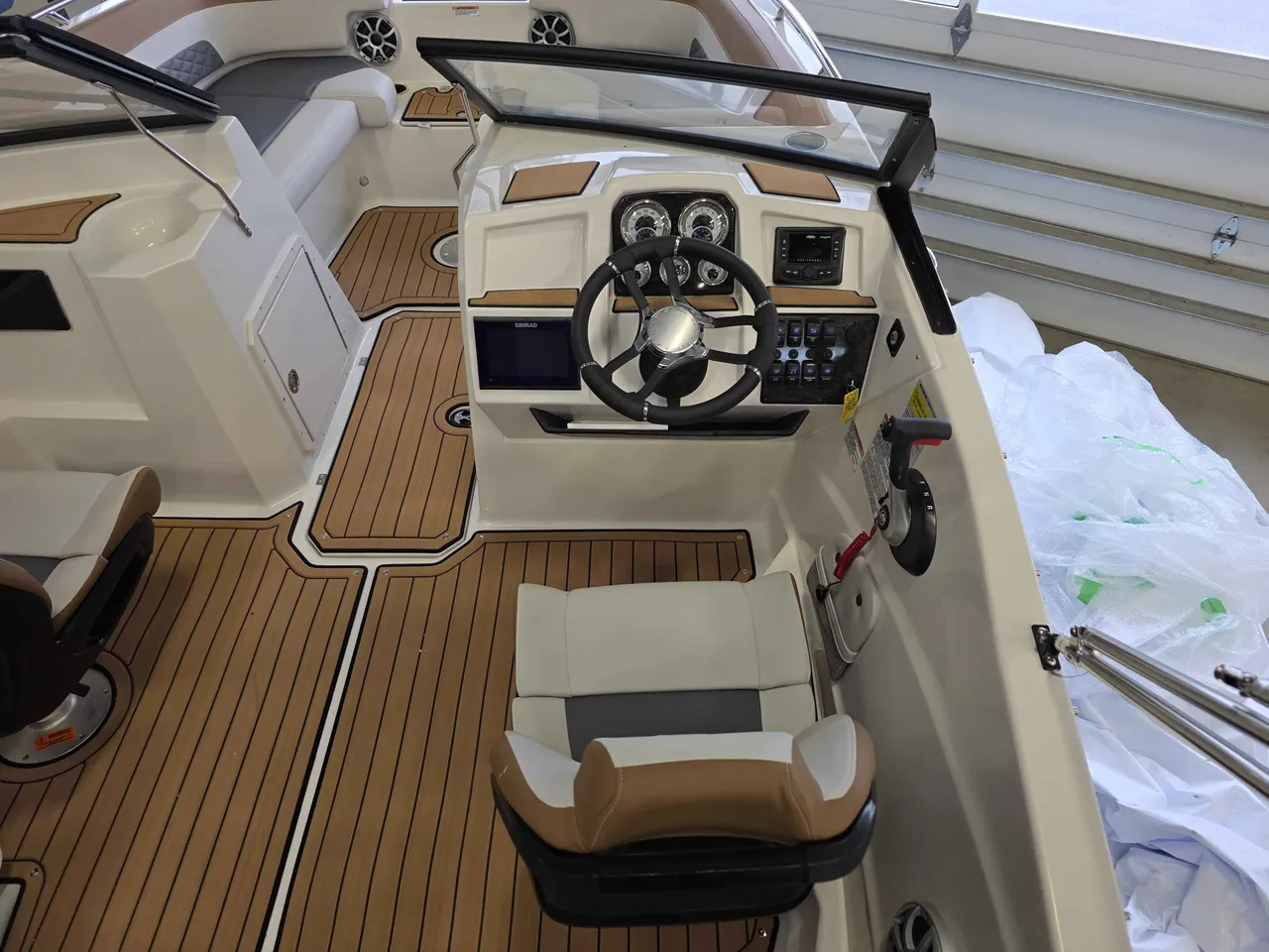 Boat Image 8