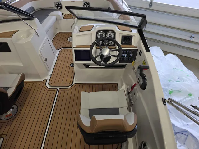Boat Thumbnail 8