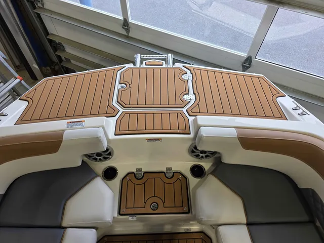 Boat Thumbnail 25