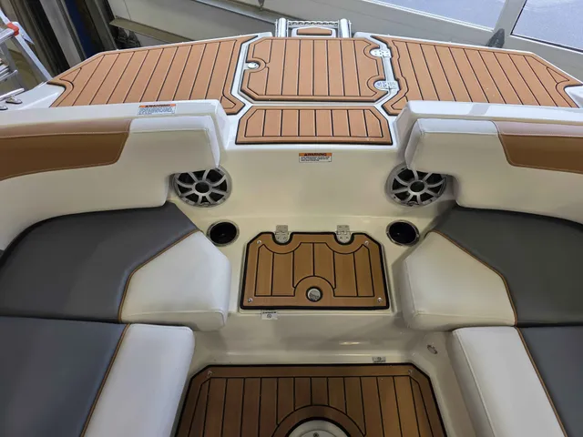 Boat Thumbnail 27