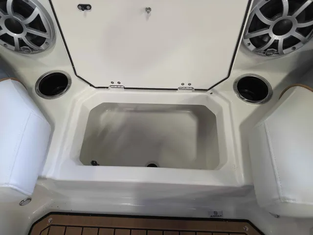 Boat Thumbnail 28