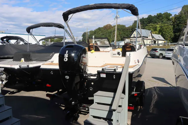 Boat Thumbnail 3