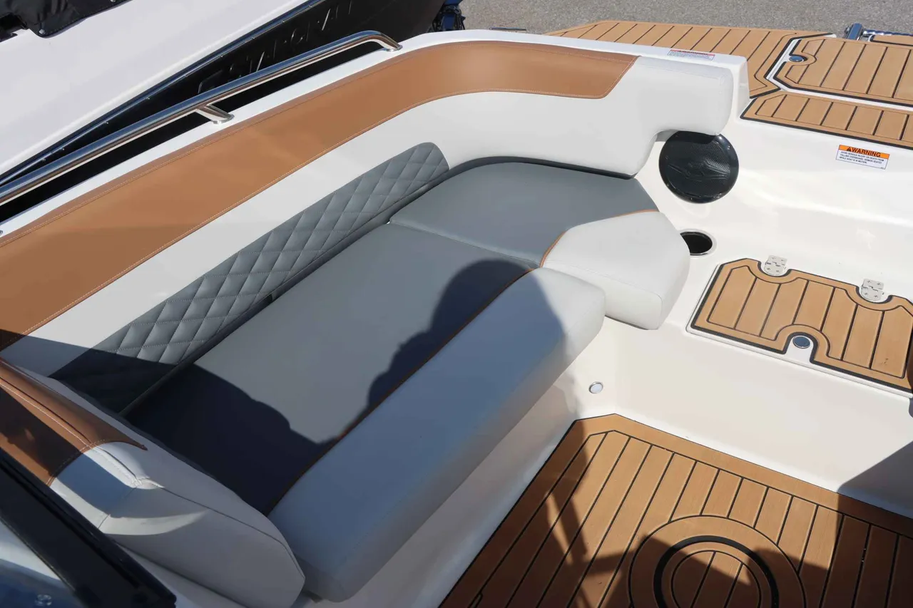 Boat Image 9