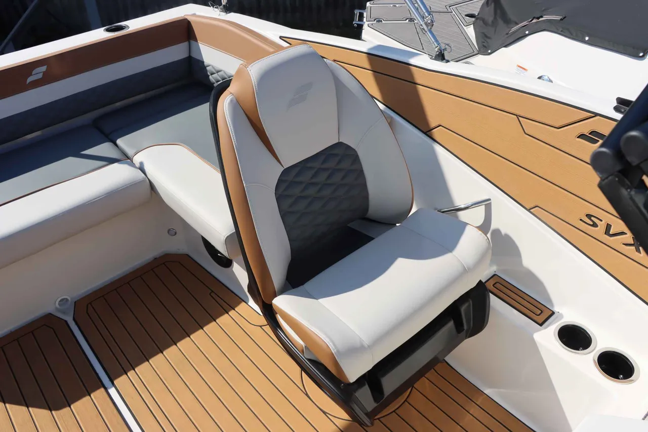 Boat Image 10