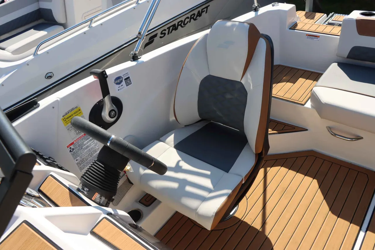 Boat Image 12