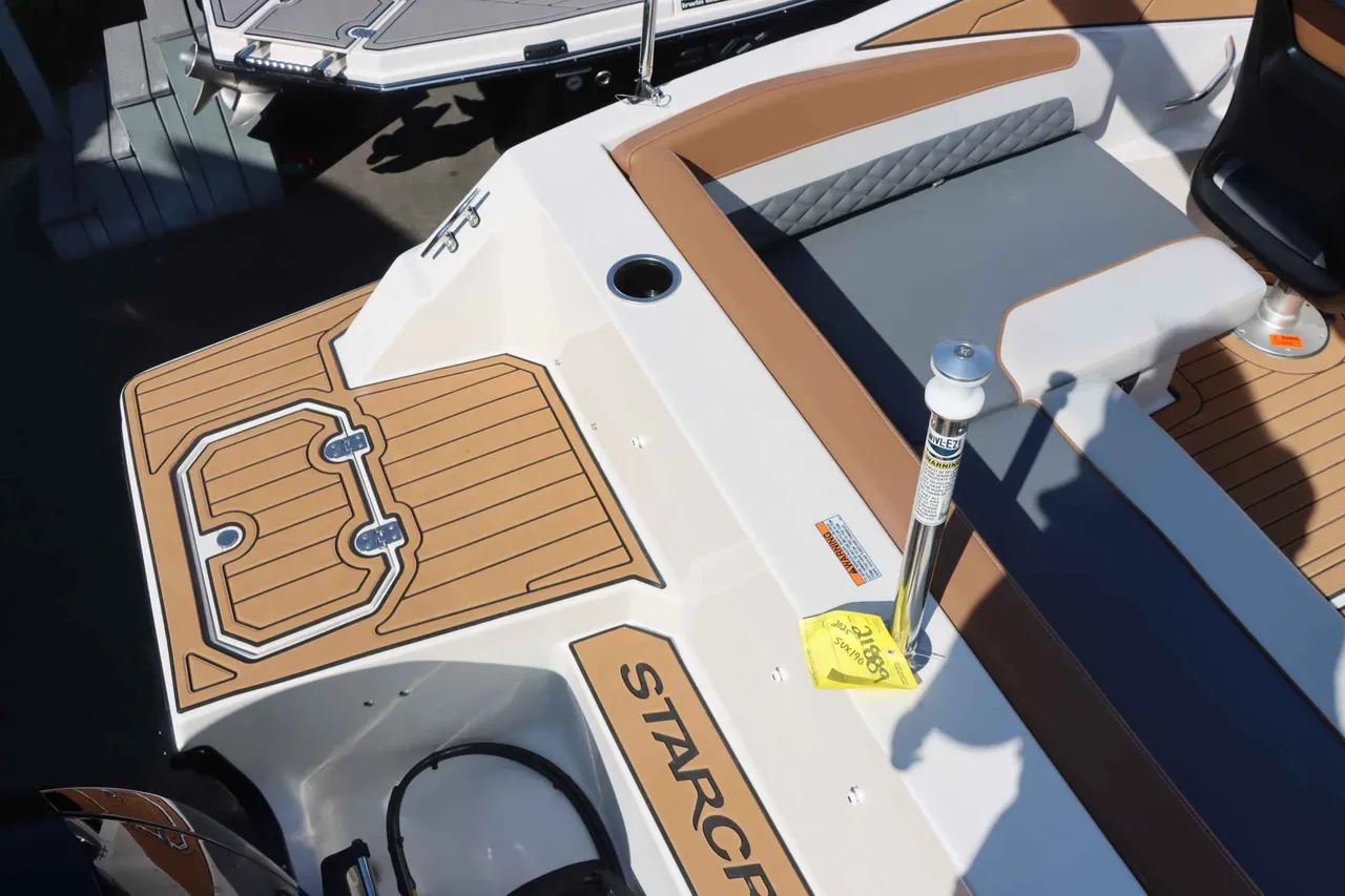 Boat Image 19
