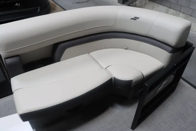 Boat Thumbnail 9