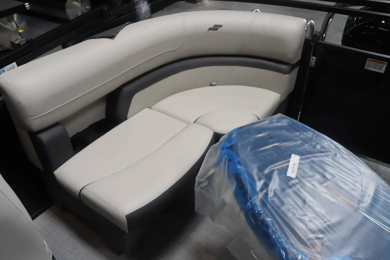 Boat Image 14
