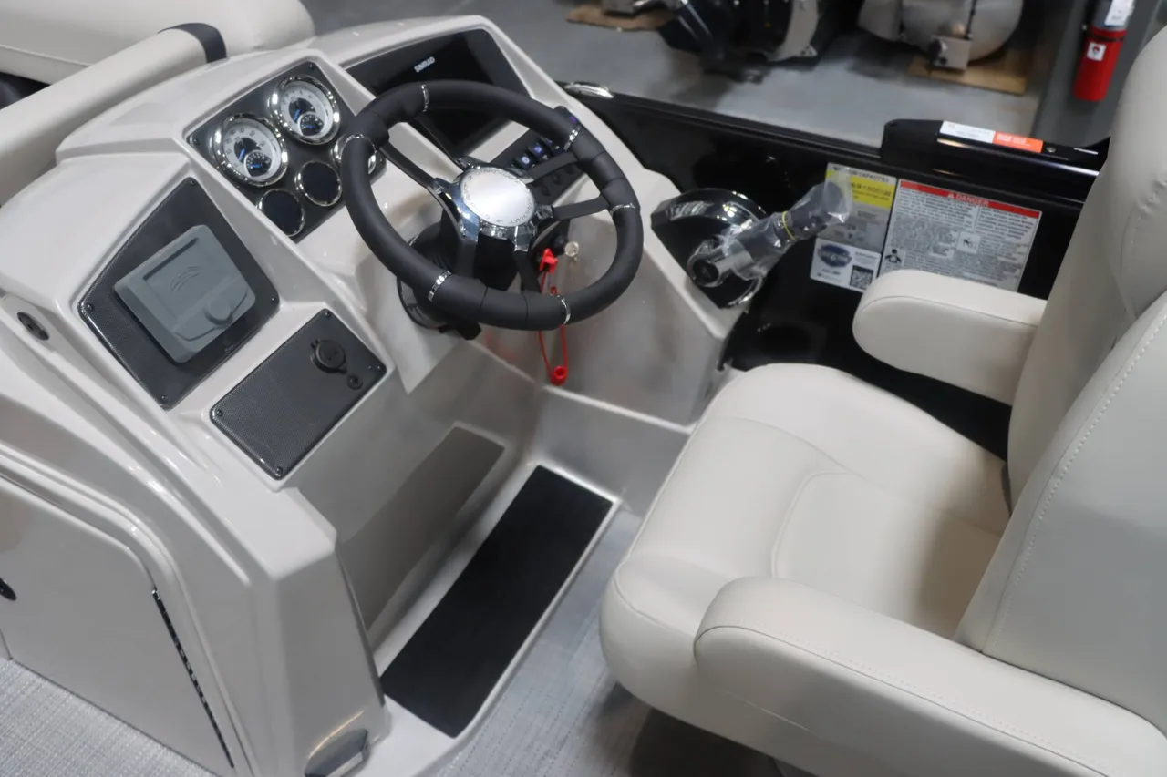 Boat Image 15