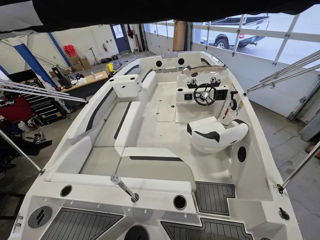 Boat Thumbnail 9