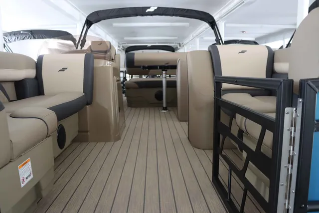 Boat Thumbnail 3