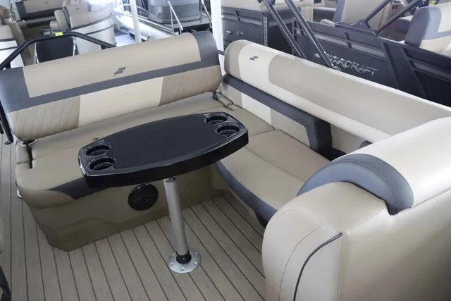 Boat Thumbnail 9