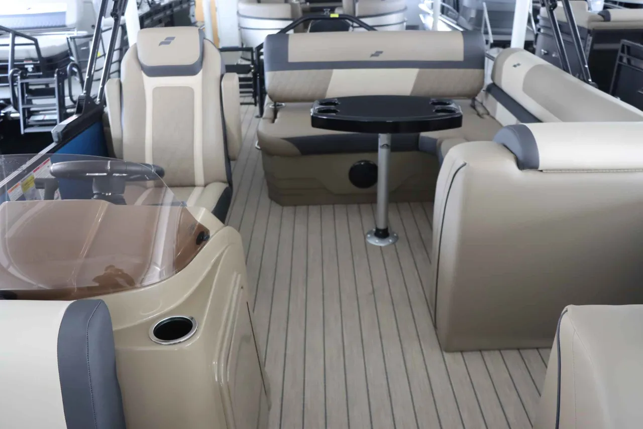 Boat Image 10