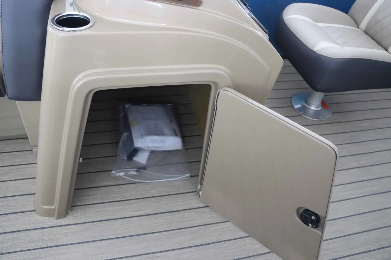 Boat Image 15