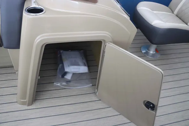 Boat Thumbnail 15