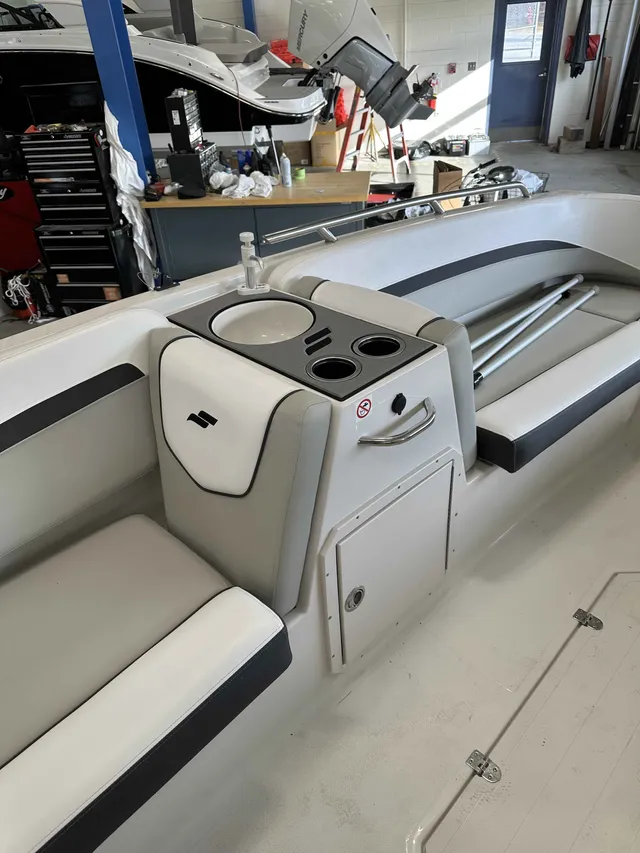 Boat Thumbnail 7