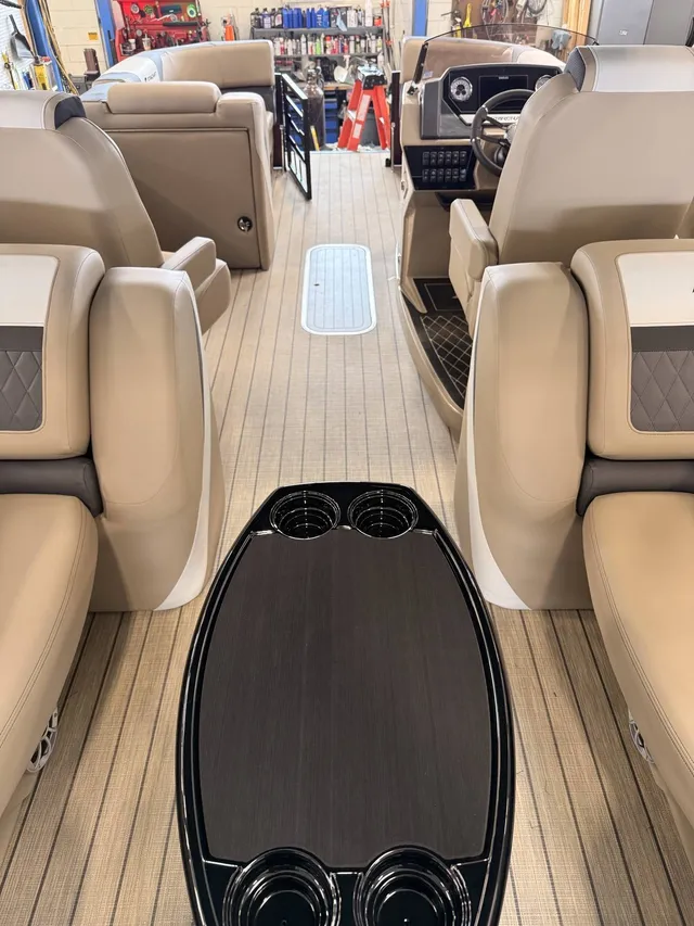Boat Thumbnail 3